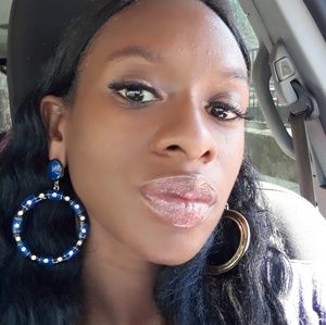 Meet your Posher, Borishia